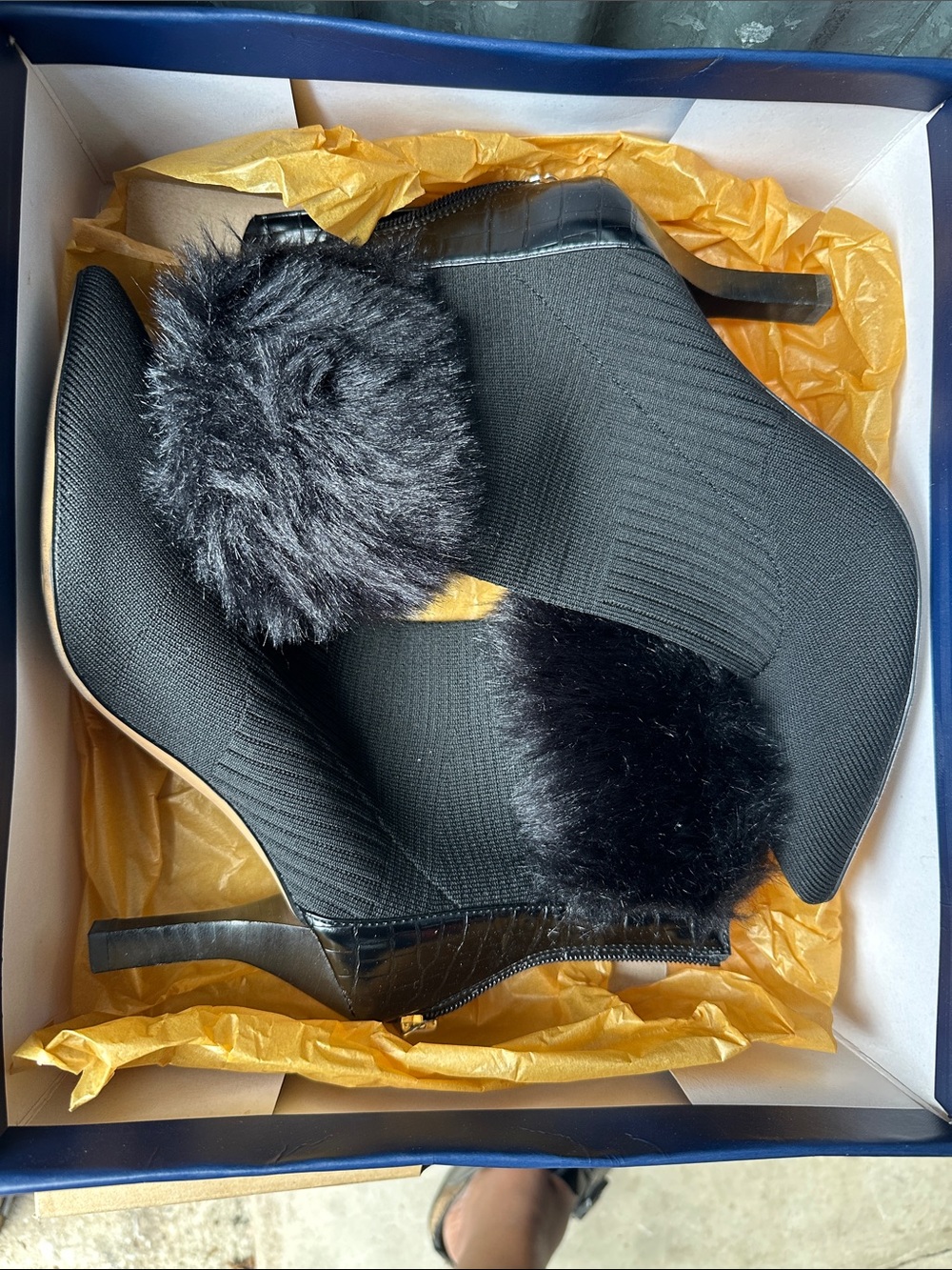 Striking 🔥 Adrienne Vittadini faux fur sock boootie